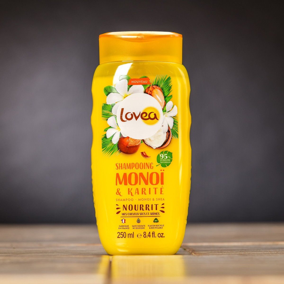 Šampón Lovea s bambuckým máslem a monoi pro suché a poškozené vlasy 250 ml