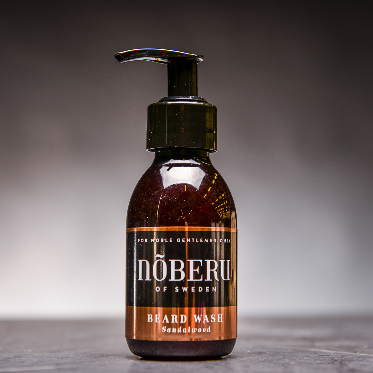 Sampon na vousy Sandalwood Beard Wash.jpg