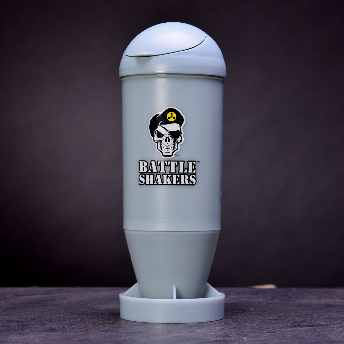 Stylový šejkr ve tvaru minometné střely 600 ml