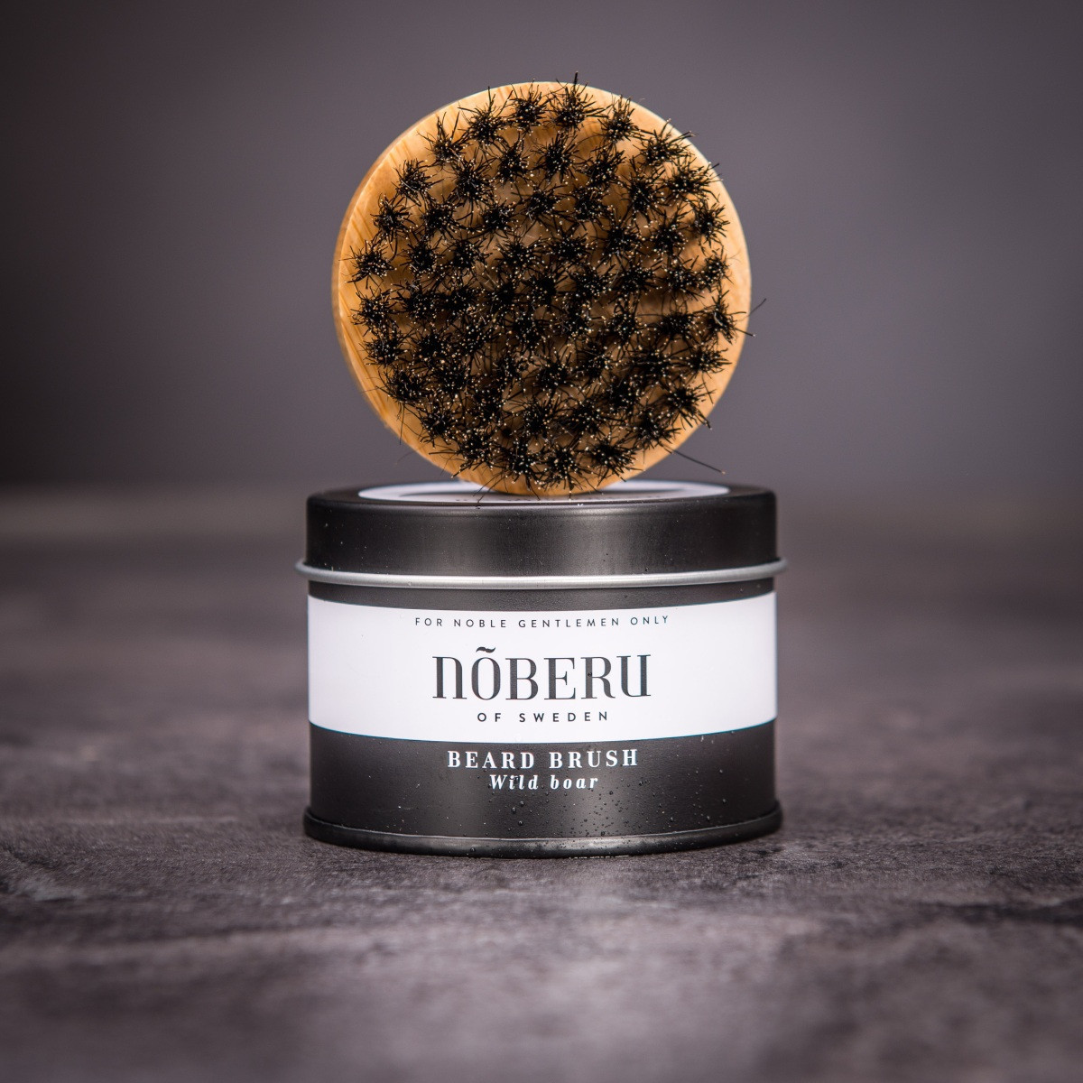 Hexagon plný luxusní péče o vousy - Fotbalový