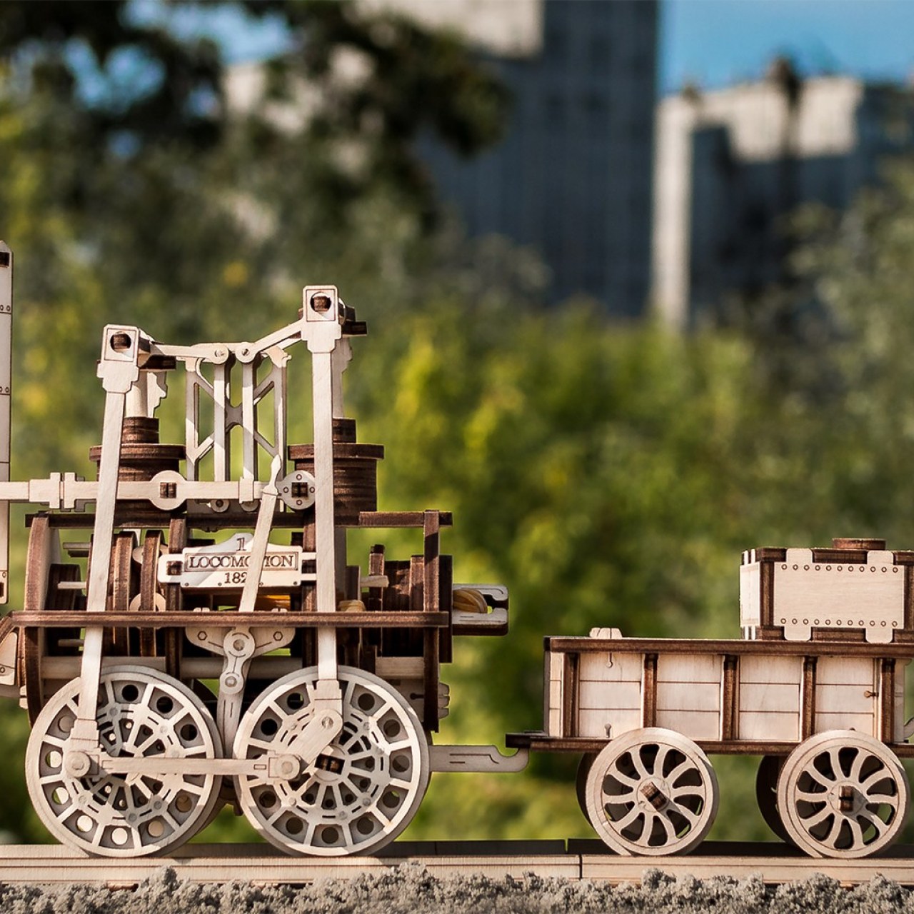 Dřevěný skládací 3D model - Locomotion #1