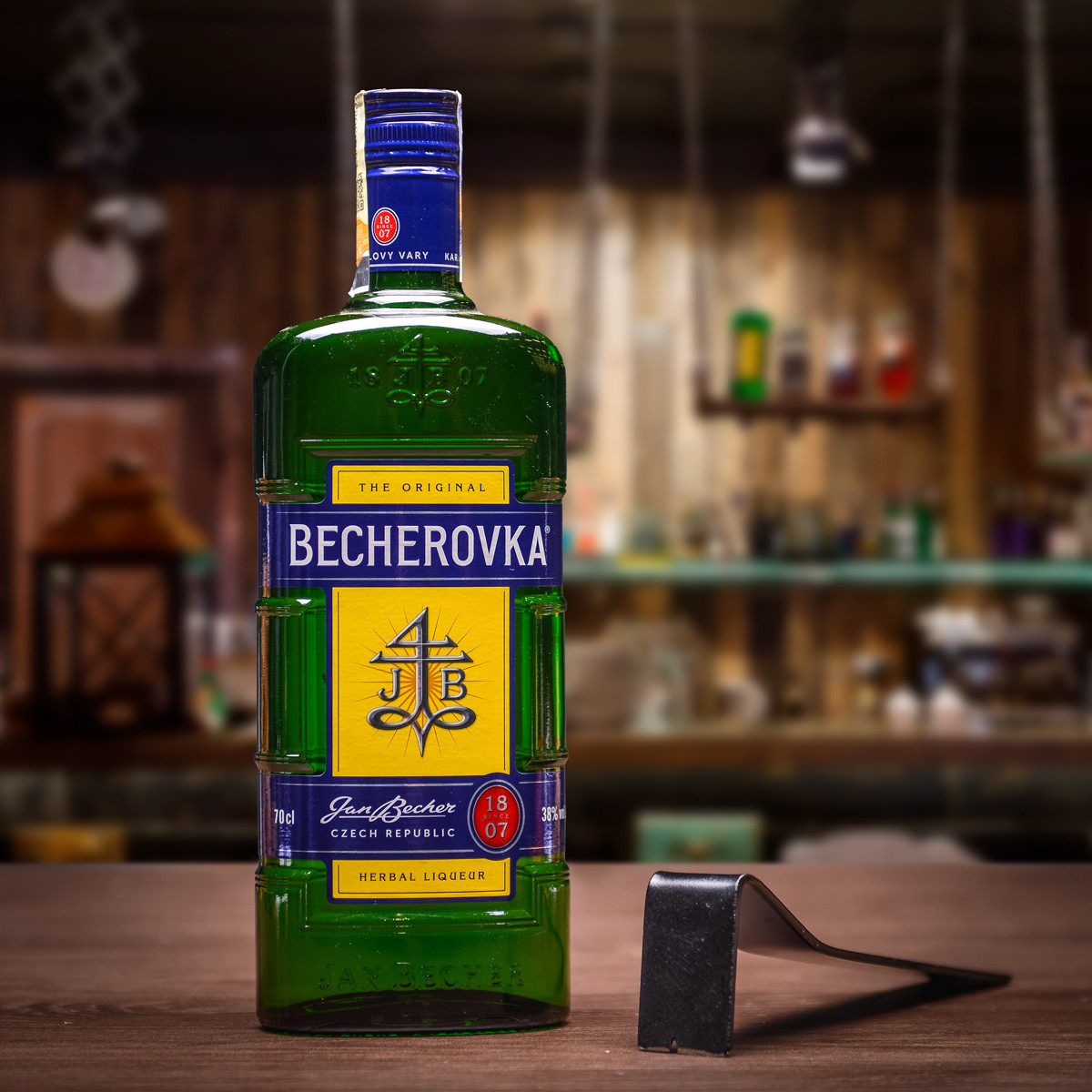 Bedna s Becherovkou