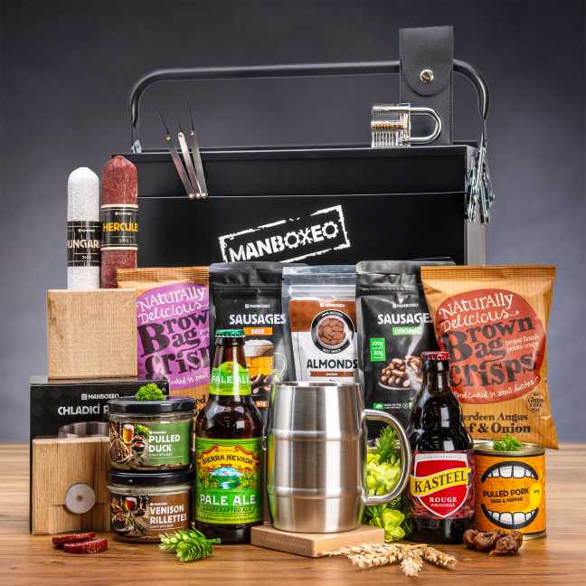 Toolboxeo mit Bier und Fleisch